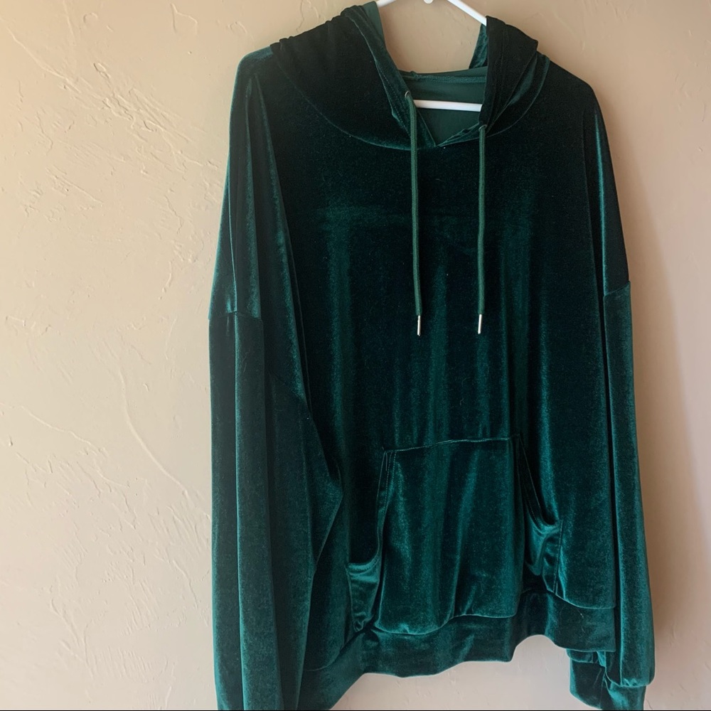 Plus Size Green Stretch Velvety Hoodie